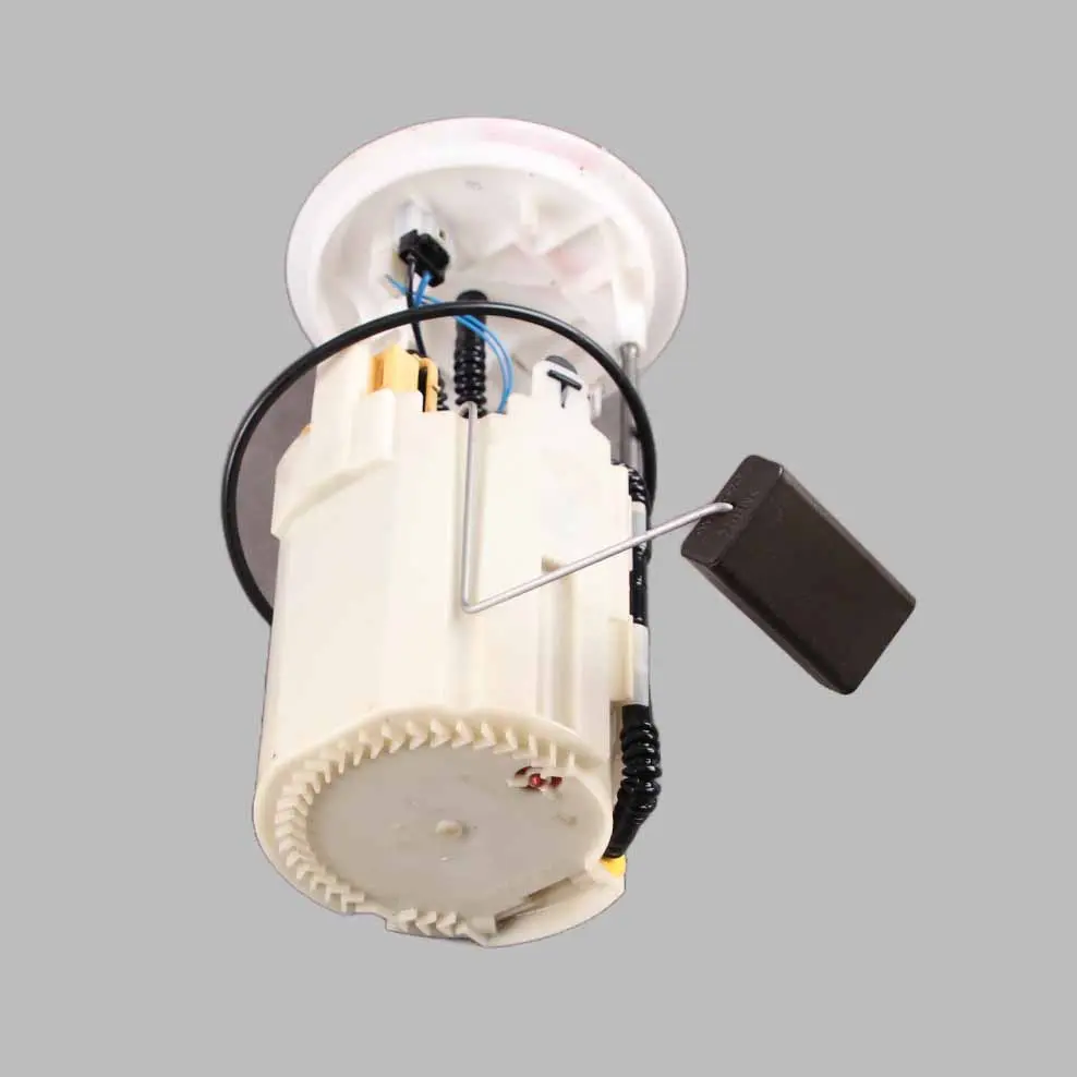 OM651 Diesel Combustible Tanque Combustible Unidad Sender para Mercedes Vito W639 con número de pieza A6394702094 Mercedes Vito W639 OM651 Diesel Combustible Tanque Combustible Unidad Sender - SKU A6394702094 - Número de pieza A6394702094