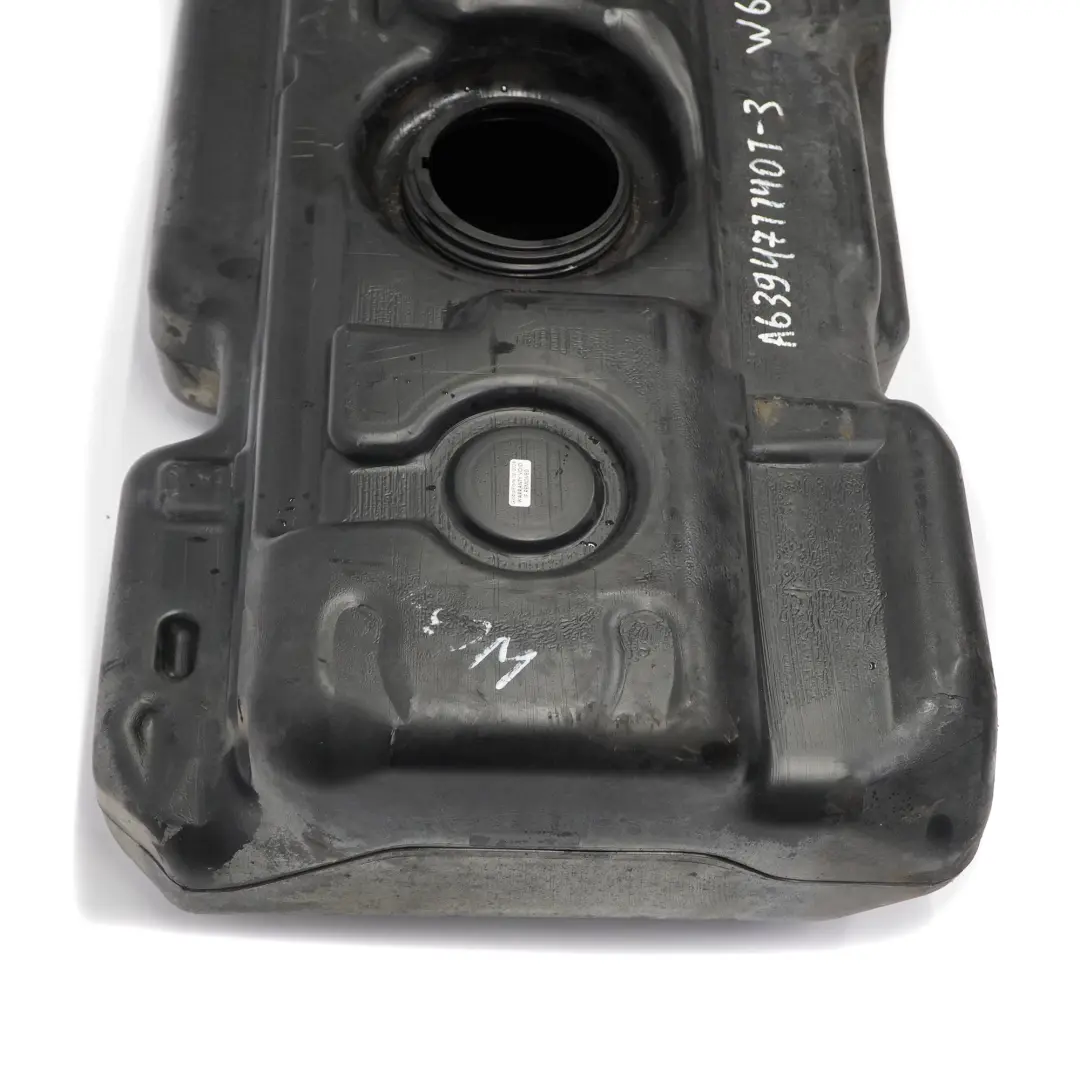 Kraftstofftank Diesel Nackter Kraftstofftank 75L für Mercedes W639 mit Teilenummer A6394711401 Mercedes W639 Kraftstofftank Diesel Nackter Kraftstofftank 75L - SKU A6394711401-3 - Teilenummer A6394711401