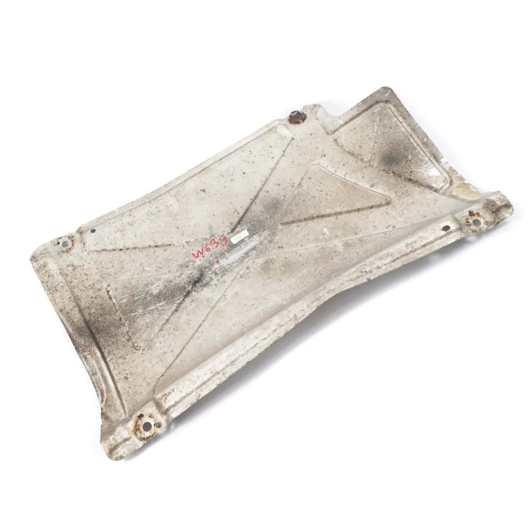 Motorlager Krümmer Hitzeschutzblech Blech für Mercedes Vito Viano W639 mit Teilenummer A6394900530 Mercedes Vito Viano W639 Motorlager Krümmer Hitzeschutzblech Blech - SKU A6394900530 - Teilenummer A6394900530