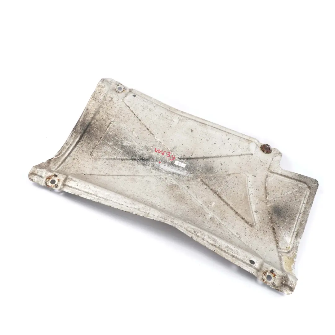 Bouclier thermique Plaque d'isolation du collecteur moteur pour Mercedes Vito W639 à propos du numéro de pièce A6394900530 Mercedes Vito W639 Bouclier thermique Plaque d'isolation du collecteur moteur - SKU A6394900530 - Numéro de pièce A6394900530