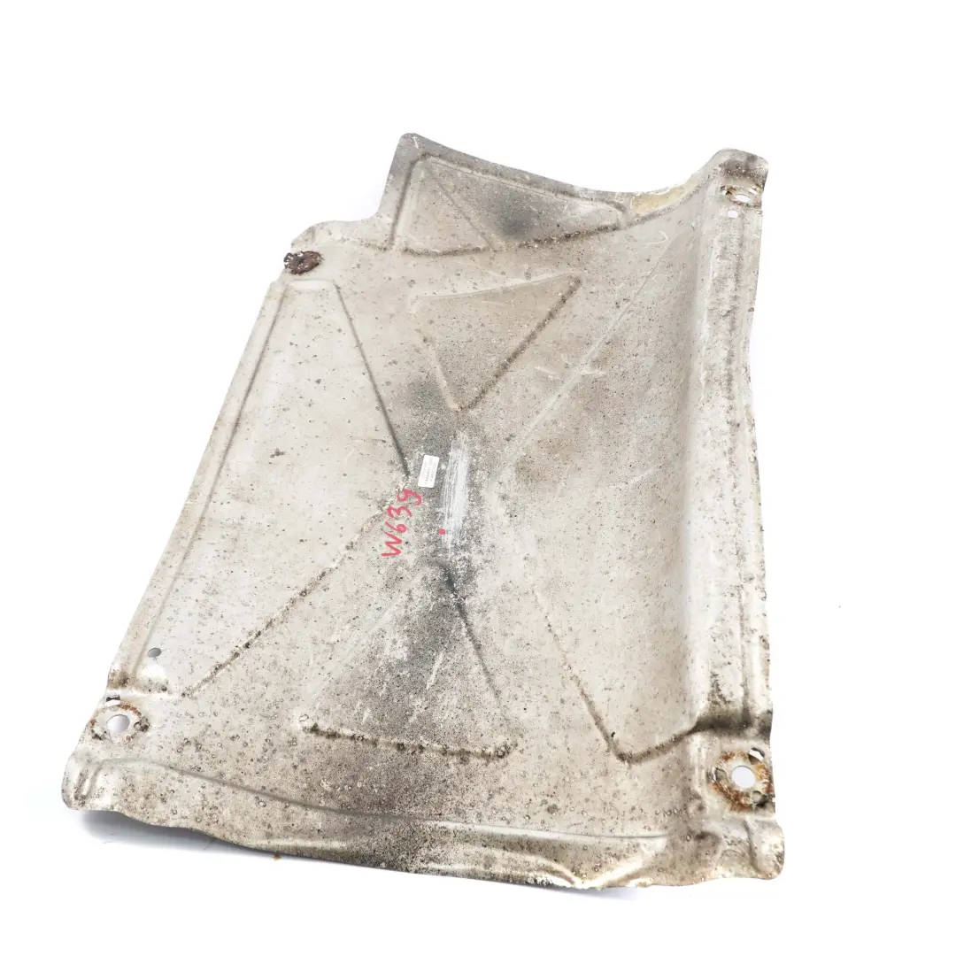 Bouclier thermique Plaque d'isolation du collecteur moteur pour Mercedes Vito W639 à propos du numéro de pièce A6394900530 Mercedes Vito W639 Bouclier thermique Plaque d'isolation du collecteur moteur - SKU A6394900530 - Numéro de pièce A6394900530