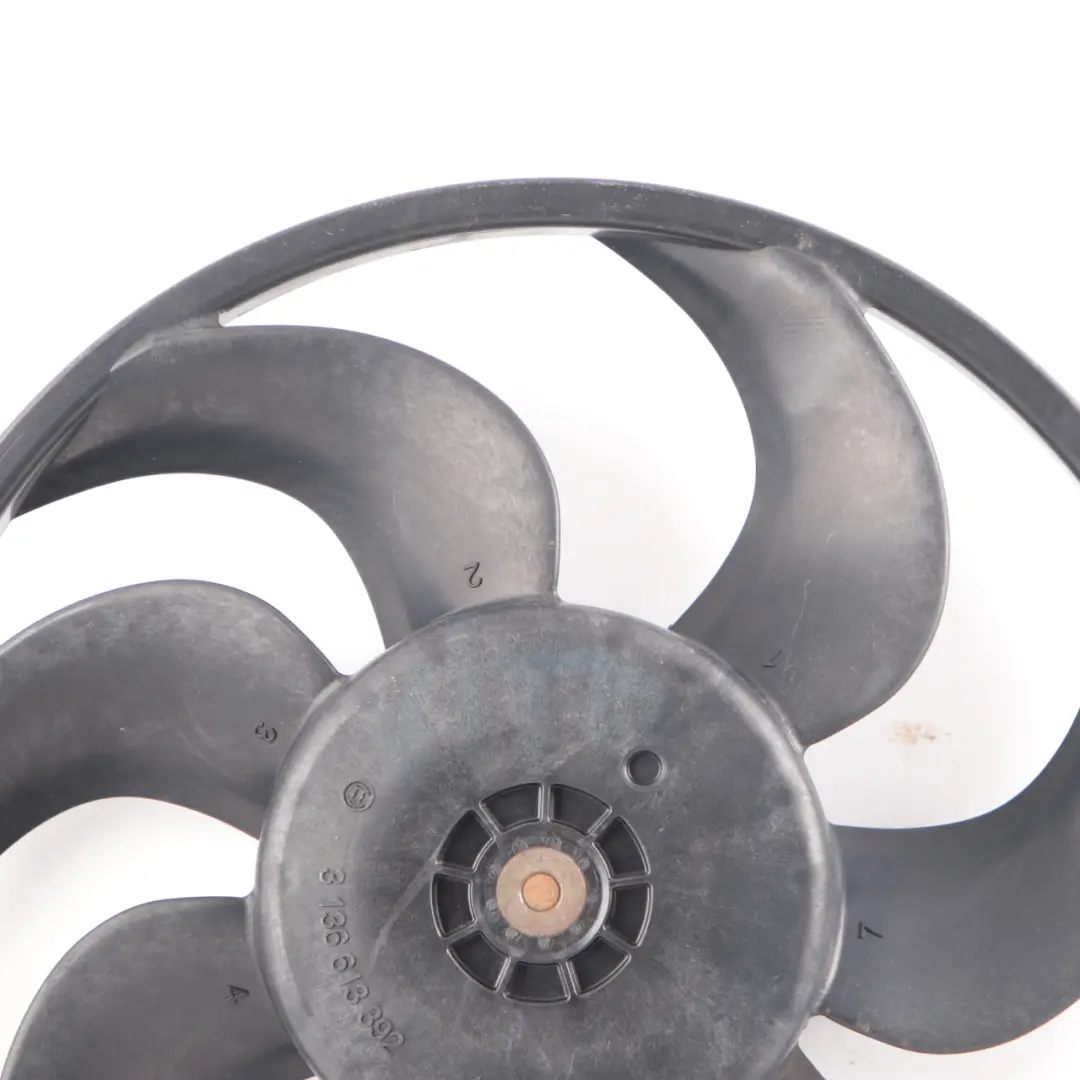 Ventilateur Refroidissement moteur Radiateur Mercedes W639 - SKU A6395001093 - Numéro de pièce A6395001093