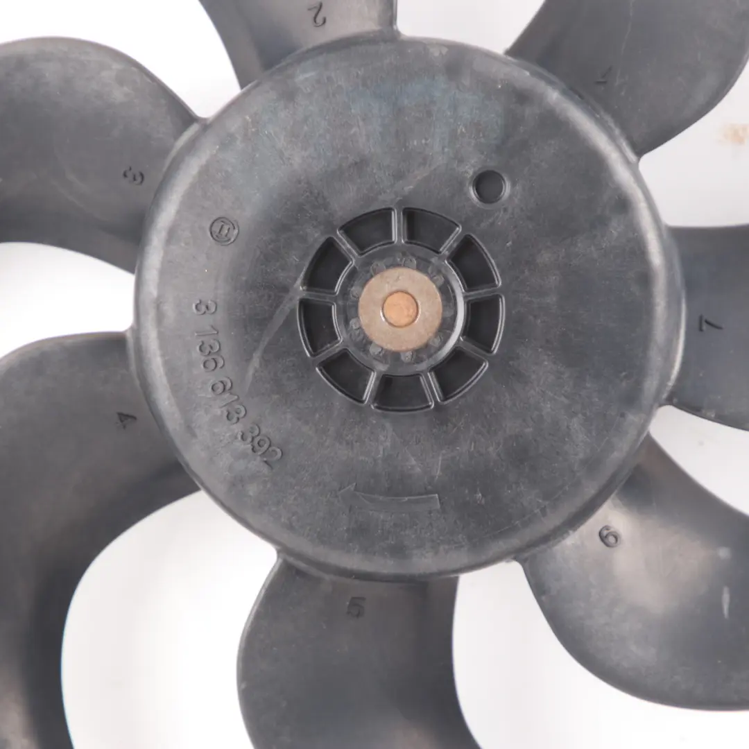 Wentylator Chłodnicy do Mercedes W639 o numerze A6395001093 Mercedes W639 Wentylator Chłodnicy - SKU A6395001093 - Numer Części A6395001093