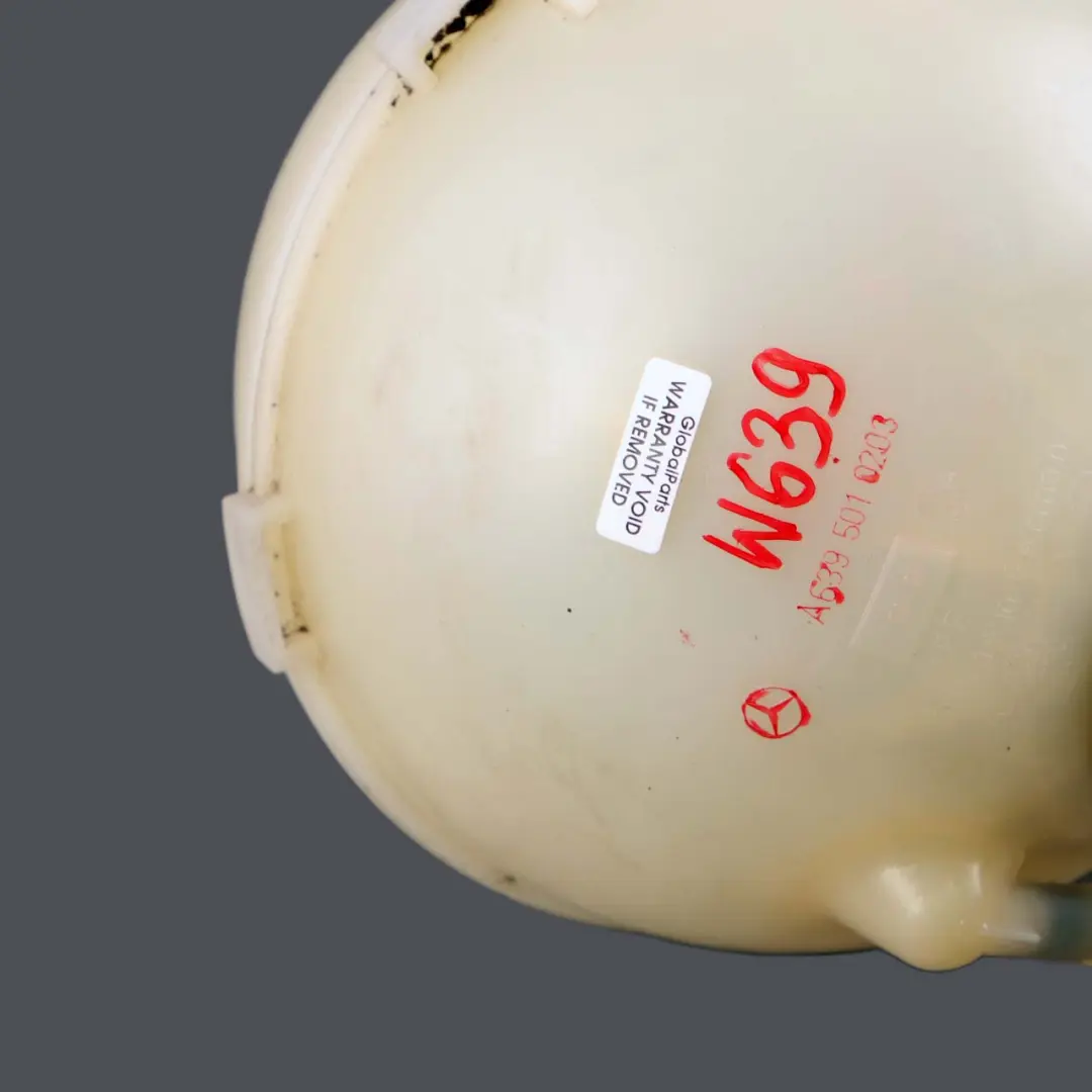 Ausgleichsbehälter Mercedes W639 Kühlmittelbehälter Flasche für mit Teilenummer A6395010503 Ausgleichsbehälter Mercedes W639 Kühlmittelbehälter Flasche - SKU A6395010503 - Teilenummer A6395010503