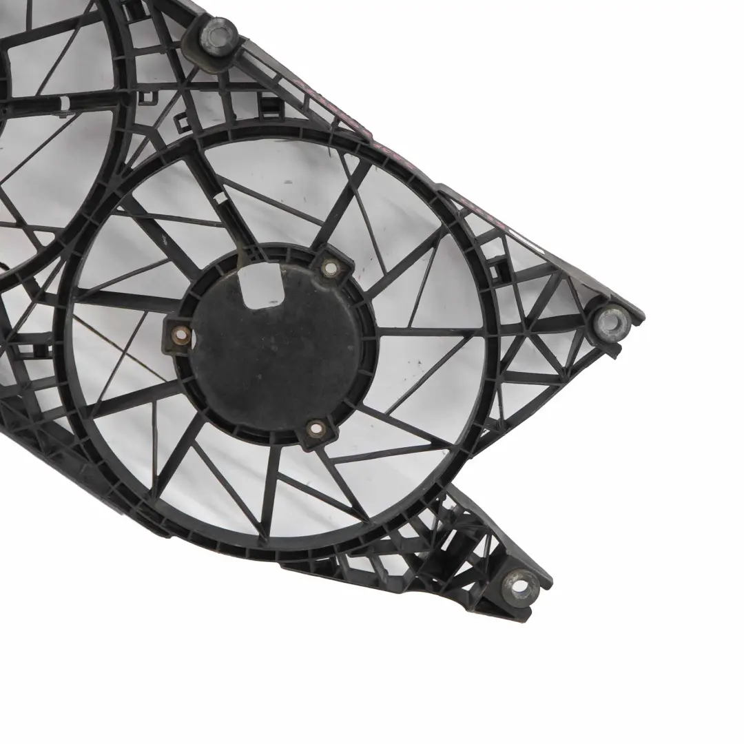 Mercedes Vito W639 Motor refrigeración ventilador radiador Cubierta Panel - SKU A6395051555 - Número de pieza A6395051555