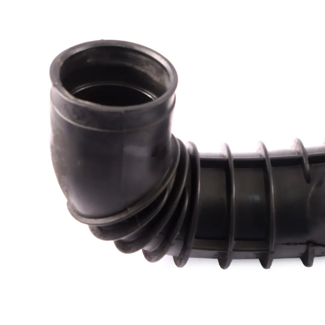 Inlet Intake Hose Pipe Line Diesel to Mercedes Vito Viano W639 Air with Part number A6395282582 Mercedes Vito Viano W639 Air Inlet Intake Hose Pipe Line Diesel - SKU A6395282582-1 - Part number A6395282582