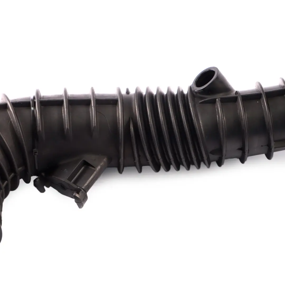 Inlet Intake Hose Pipe Line Diesel to Mercedes Vito Viano W639 Air with Part number A6395282582 Mercedes Vito Viano W639 Air Inlet Intake Hose Pipe Line Diesel - SKU A6395282582-1 - Part number A6395282582