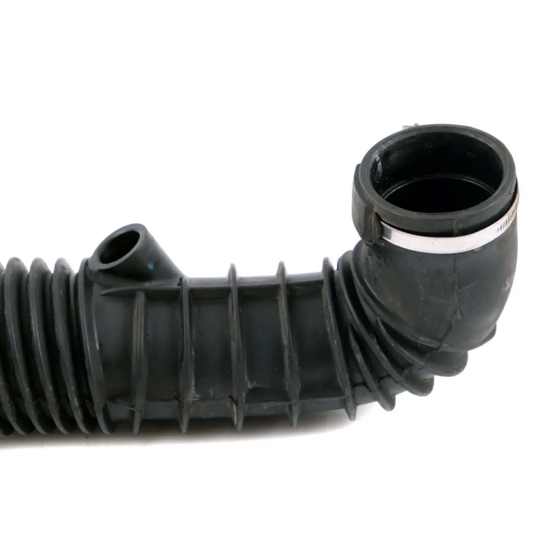 Tubo aspirazione aria Linea Diesel per Mercedes Vito Viano W639 con numero di parte A6395282582 Mercedes Vito Viano W639 Tubo aspirazione aria Linea Diesel - SKU A6395282582 - Numero di parte A6395282582