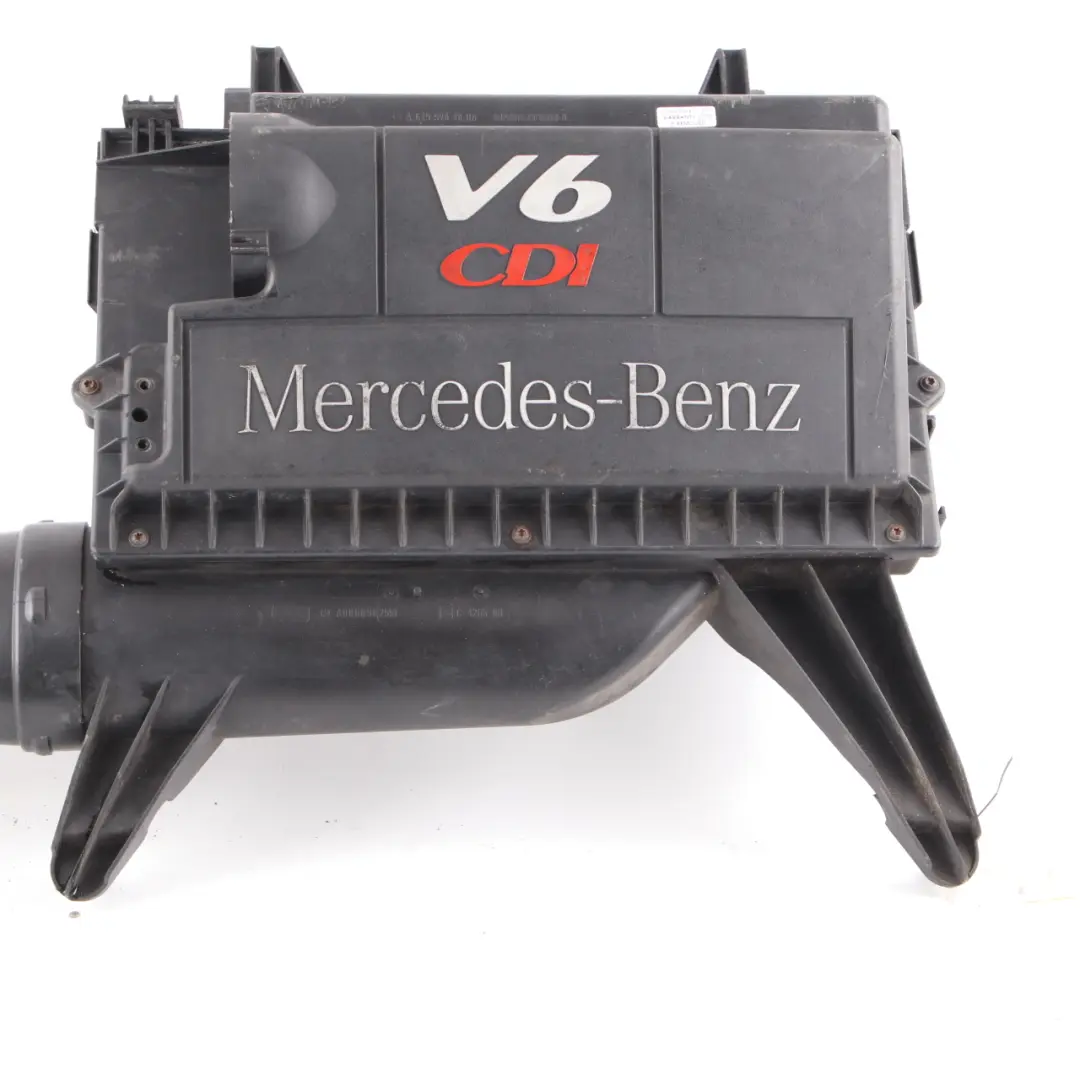 Mercedes Vito W639 OM642 Silencieux d'admission Couvercle filtre - SKU A6395282806 - Numéro de pièce A6395282806