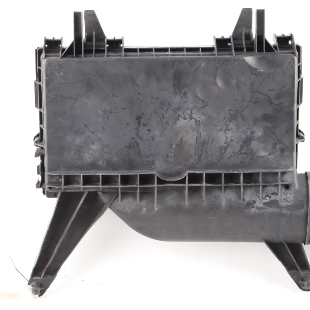 OM642 Silencieux d'admission Couvercle filtre pour Mercedes Vito W639 à propos du numéro de pièce A6395282806 Mercedes Vito W639 OM642 Silencieux d'admission Couvercle filtre - SKU A6395282806 - Numéro de pièce A6395282806