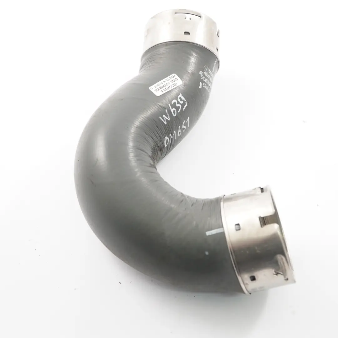 OM651 Lade Luft Rohr Lade Luft Schlauch für Mercedes Vito W639 mit Teilenummer A6395282882 Mercedes Vito W639 OM651 Lade Luft Rohr Lade Luft Schlauch - SKU A6395282882 - Teilenummer A6395282882