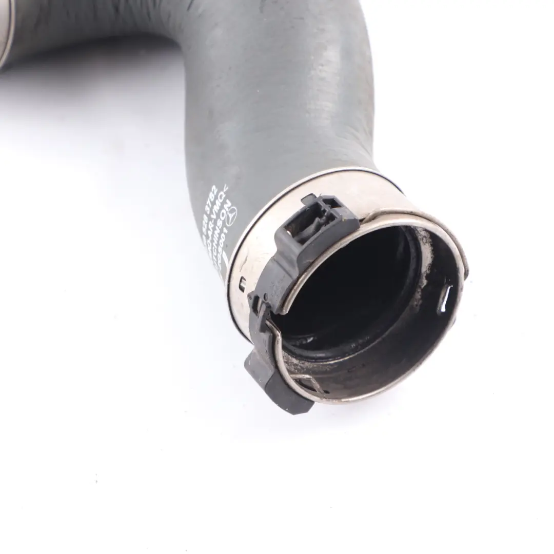 OM651 Ladeluftkühler Schlauch Leitung für Mercedes Vito W639 mit Teilenummer A6395283782 Mercedes Vito W639 OM651 Ladeluftkühler Schlauch Leitung - SKU A6395283782 - Teilenummer A6395283782