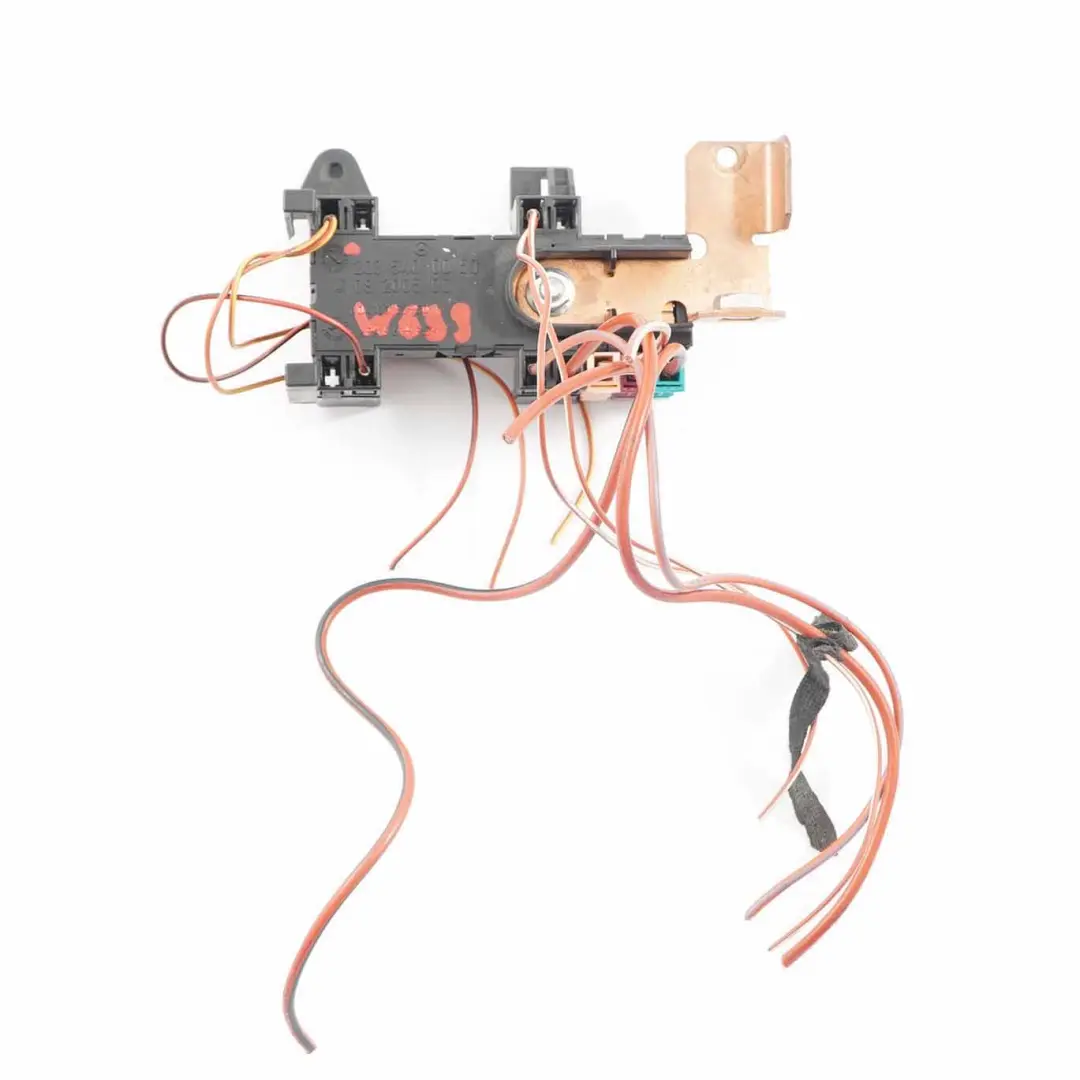 Mercedes Vito W639 Battery Terminal Fuse Box Control Unit Module - SKU A6395400050 - Part number A6395400050