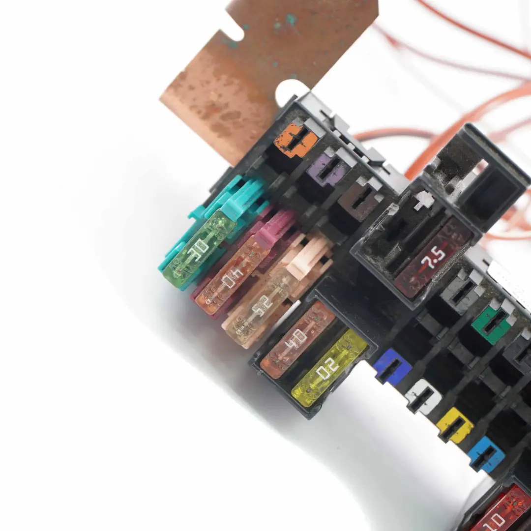 Mercedes Vito W639 Battery Terminal Fuse Box Control Unit Module - SKU A6395400050 - Part number A6395400050