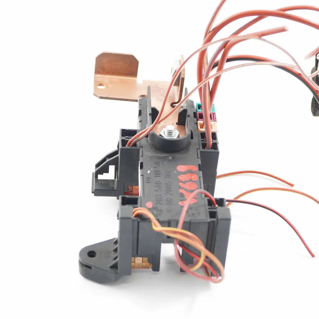 Battery Terminal Fuse Box Control Unit Module to Mercedes Vito W639 with Part number A6395400050 Mercedes Vito W639 Battery Terminal Fuse Box Control Unit Module - SKU A6395400050 - Part number A6395400050