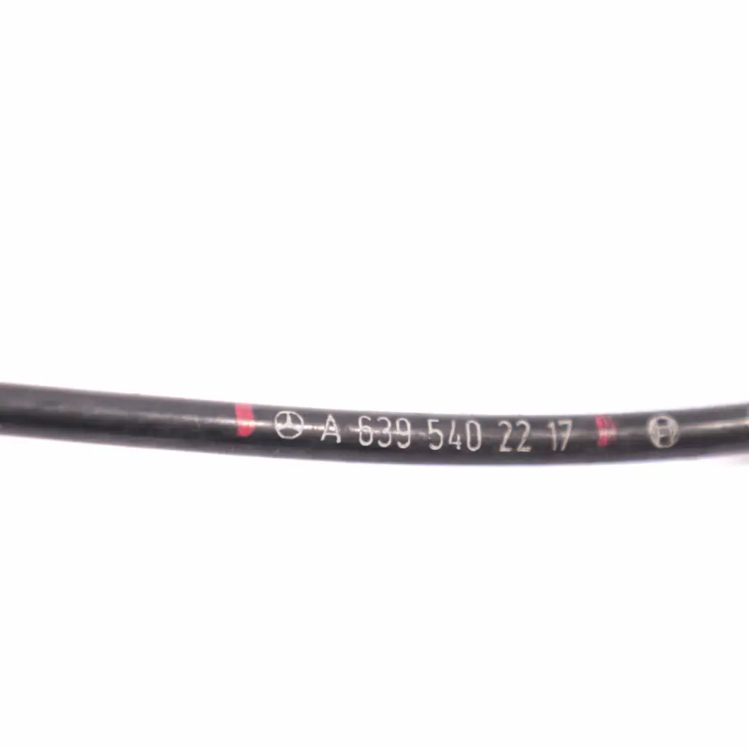 ABS Sensor Mercedes Vito W639 Brake Axle Suspension Rear Right O/S to with Part number A6395402217 ABS Sensor Mercedes Vito W639 Brake Axle Suspension Rear Right O/S - SKU A6395402217 - Part number A6395402217