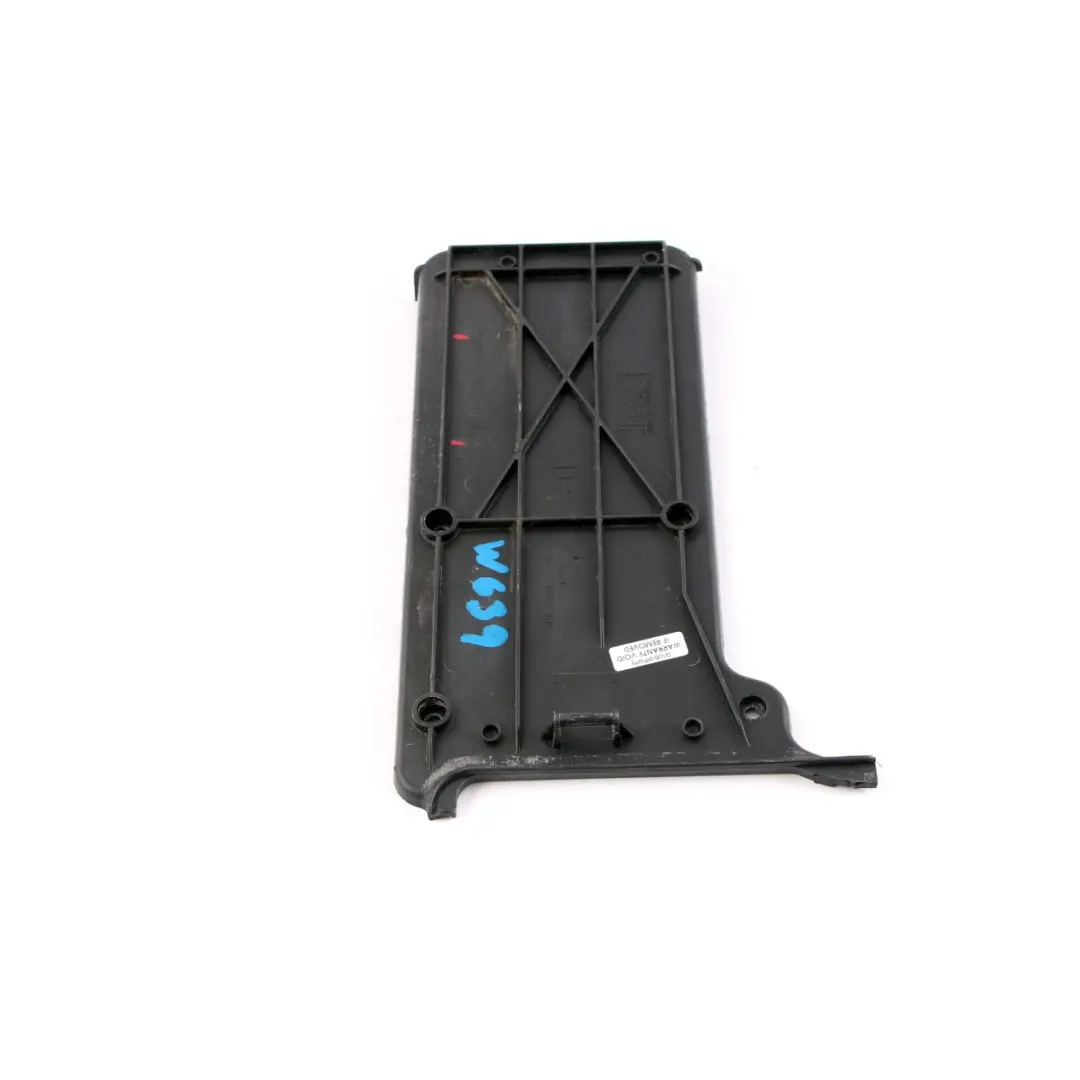 Mercedes Vito W639 Tapa de la caja de fusibles - SKU A6395450203 - Número de pieza A6395450203
