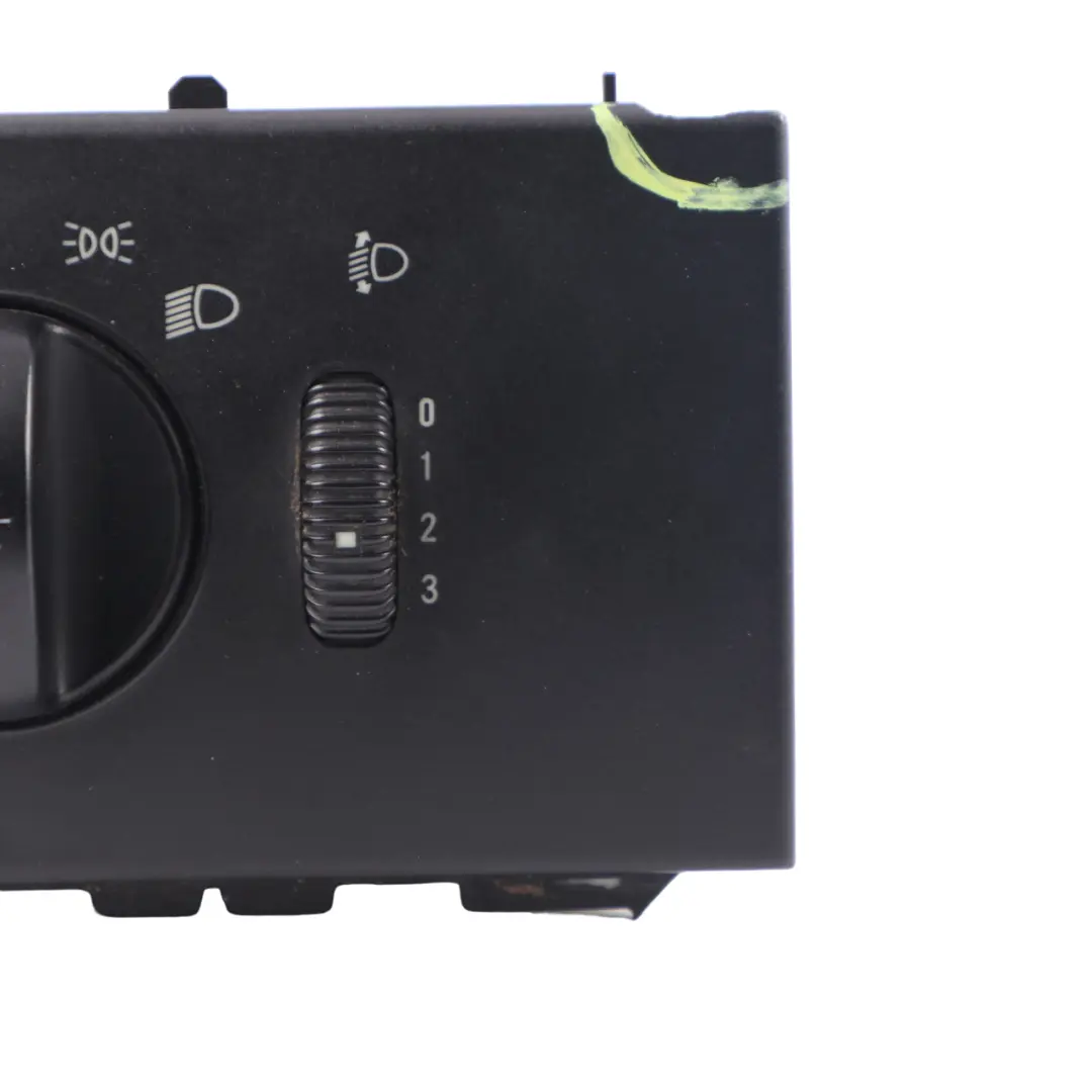Mercedes Vito Viano W639 Unidad de Interruptor de Faros Botón Pomo - SKU A6395450204-1 - Número de pieza A6395450204