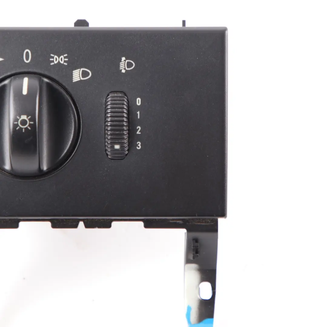 Mercedes Vito Viano W639 Unidad de Interruptor de Faros Botón Pomo - SKU A6395450204-2 - Número de pieza A6395450204