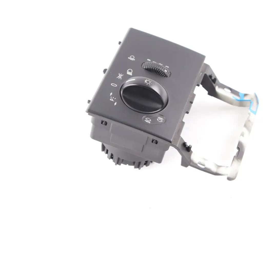 Mercedes Vito Viano W639 Unidad de Interruptor de Faros Botón Pomo - SKU A6395450204-2 - Número de pieza A6395450204
