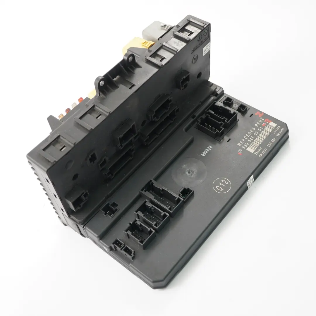Caja Fusibles Relé Unidad Control Módulo Eléctrico SAM para Mercedes W639 con número de pieza A6395450301 Mercedes W639 Caja Fusibles Relé Unidad Control Módulo Eléctrico SAM - SKU A6395450301-2 - Número de pieza A6395450301
