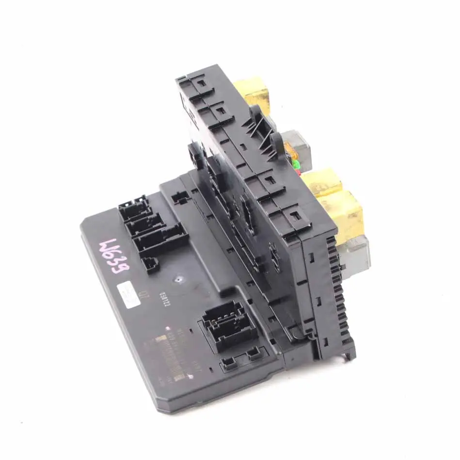 Fuse Box Relay Control Unit Electric Module SAM to Mercedes W639 with Part number A6395450301 Mercedes W639 Fuse Box Relay Control Unit Electric Module SAM - SKU A6395450301 - Part number A6395450301
