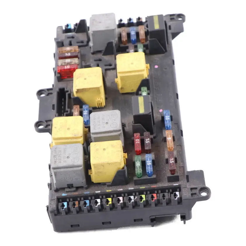 Fuse Box Relay Control Unit to Mercedes Vito W639 with Part number A6395450401 Mercedes Vito W639 Fuse Box Relay Control Unit - SKU A6395450401 - Part number A6395450401