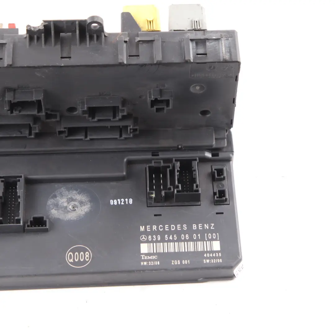 Mercedes W639 Fuse Box Relay Control Unit Electric Module SAM - SKU A6395450601-1 - Part number A6395450601