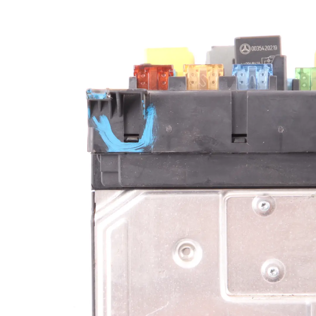 Caja Fusibles Relé Unidad Control Módulo Eléctrico SAM para Mercedes W639 con número de pieza A6395450601 Mercedes W639 Caja Fusibles Relé Unidad Control Módulo Eléctrico SAM - SKU A6395450601-1 - Número de pieza A6395450601