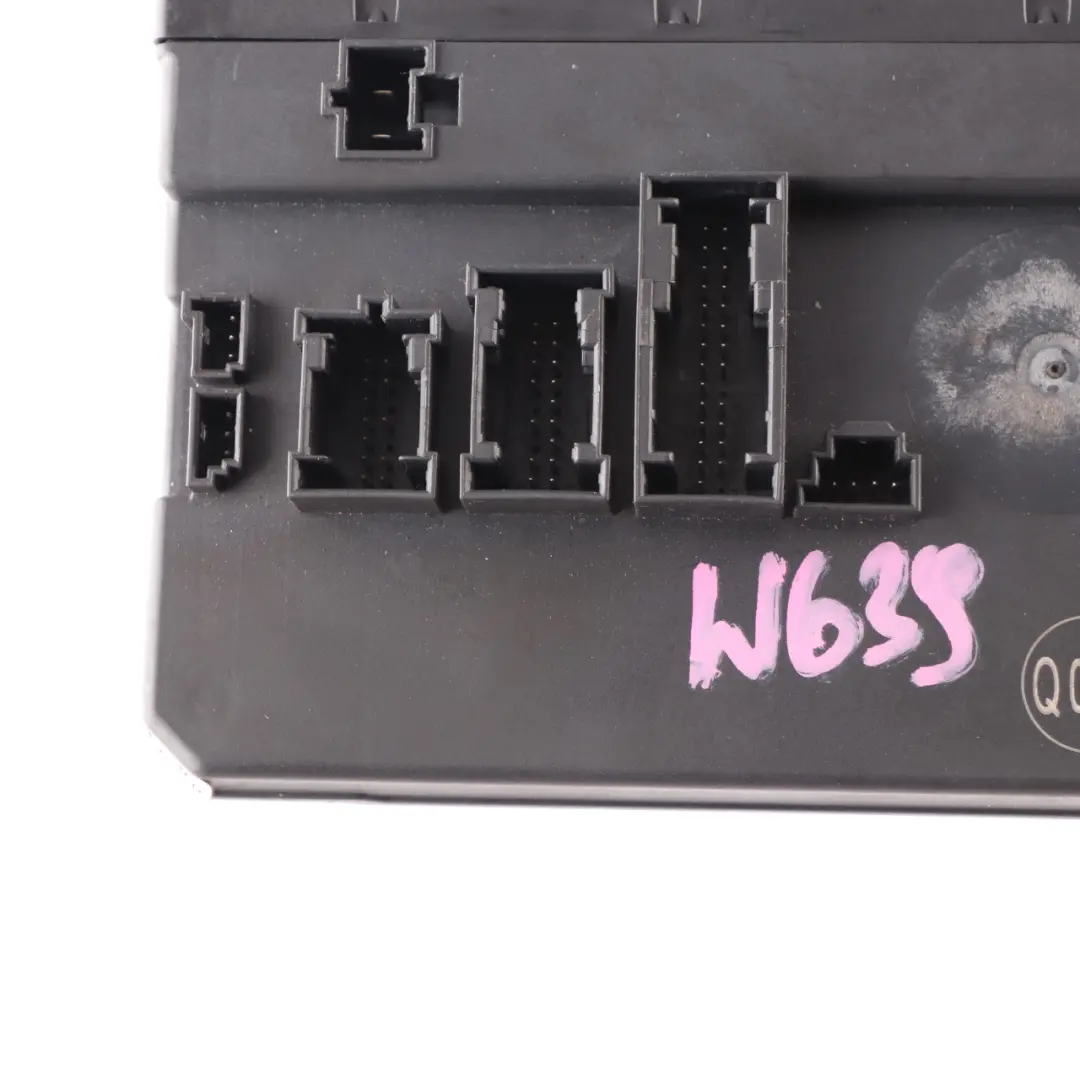 SAM Module Electric Control Unit to Mercedes Vito W639 with Part number A6395450601 Mercedes Vito W639 SAM Module Electric Control Unit - SKU A6395450601 - Part number A6395450601