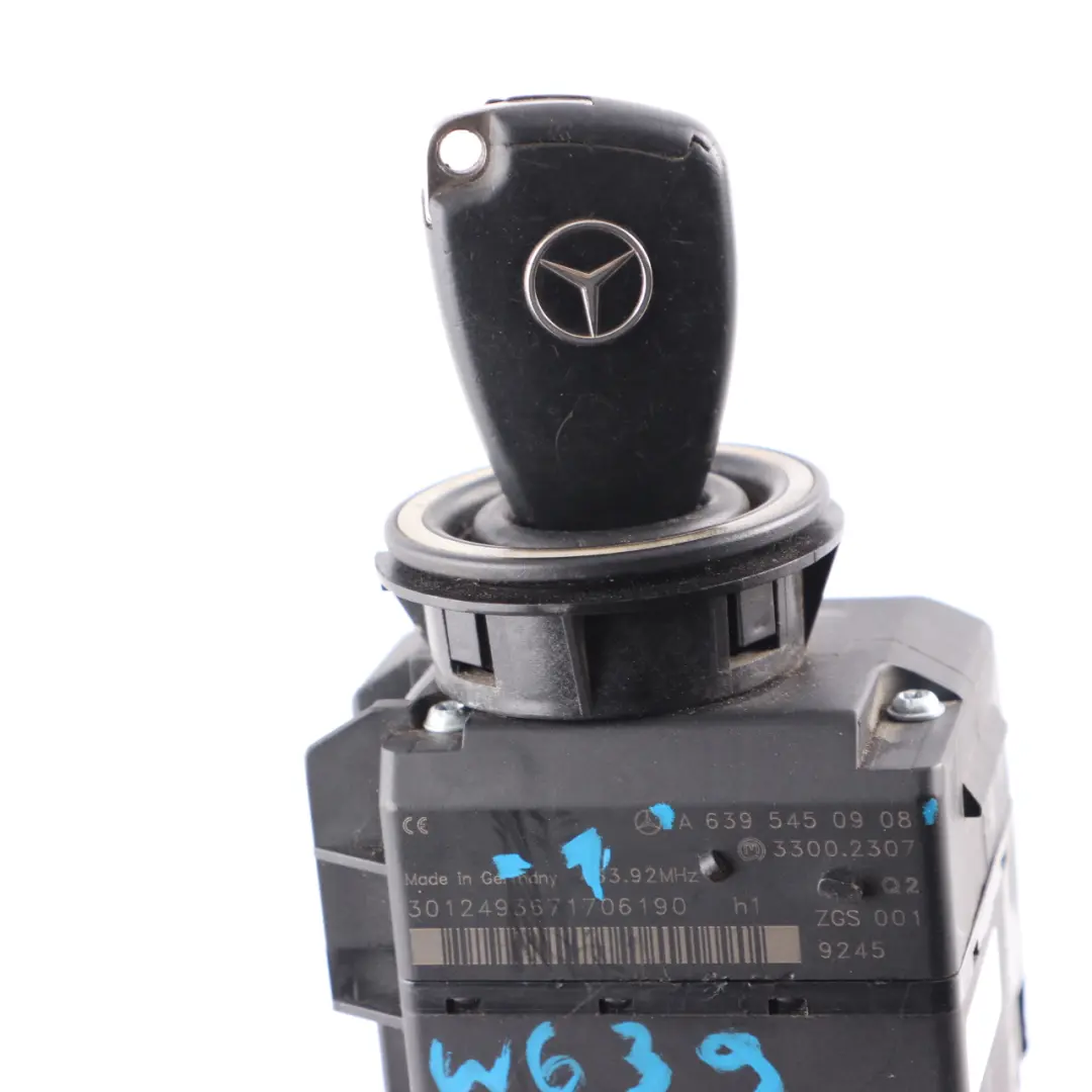 Mercedes Vito W639 Commutateur d'allumage serrure barillet avec clé - SKU A6395450908-1 - Numéro de pièce A6395450908