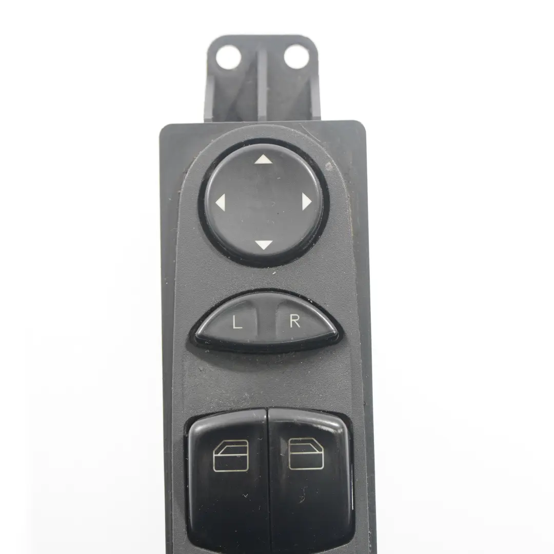 Mercedes W639 Alzacristalli Interruttore elettrico Pulsante Unità - SKU A6395450913 - Numero di parte A6395450913