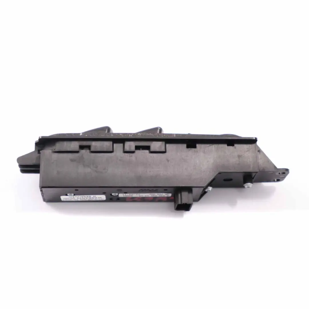 Panel Przełącznik Szyb do Mercedes Vito Viano W639 o numerze A6395451313 Mercedes Vito Viano W639 Panel Przełącznik Szyb - SKU A6395451313 - Numer Części A6395451313