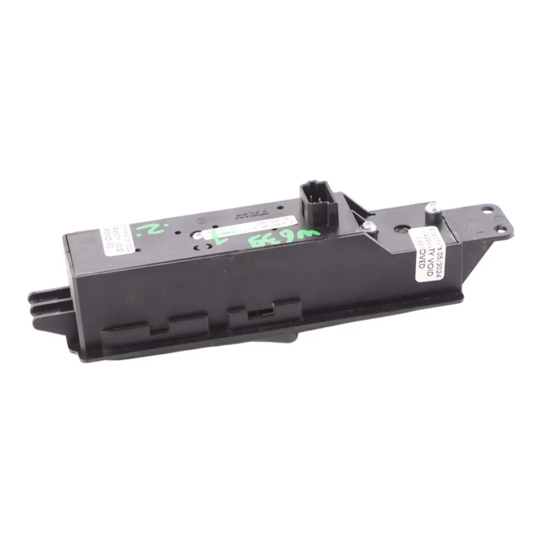 Mercedes Vito W639 Przełącznik Panel Szyby - SKU A6395451513-1 - Numer Części A6395451513