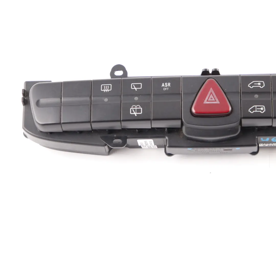 Pannello interruttore cruscotto Hazard Lock ASR Button per Mercedes W639 con numero di parte A6395454507 Mercedes W639 Pannello interruttore cruscotto Hazard Lock ASR Button - SKU A6395454507 - Numero di parte A6395454507