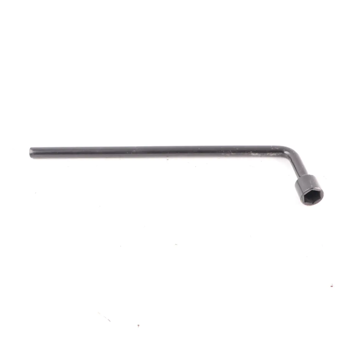 Werkzeugkoffer Reparatur Schraubenschlüssel Haken A6395800103 für Mercedes W639 mit Teilenummer A6395800199 Mercedes W639 Werkzeugkoffer Reparatur Schraubenschlüssel Haken A6395800103 - SKU A6395800199 - Teilenummer A6395800199