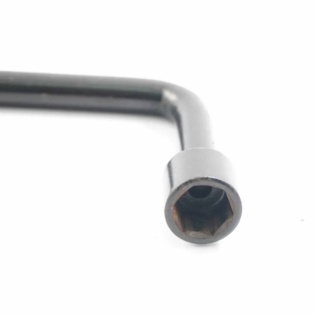 Outil Pour Clé De Fixation De Roue pour Mercedes Vito W639 à propos du numéro de pièce A6395810001 Mercedes Vito W639 Outil Pour Clé De Fixation De Roue - SKU A6395810001 - Numéro de pièce A6395810001