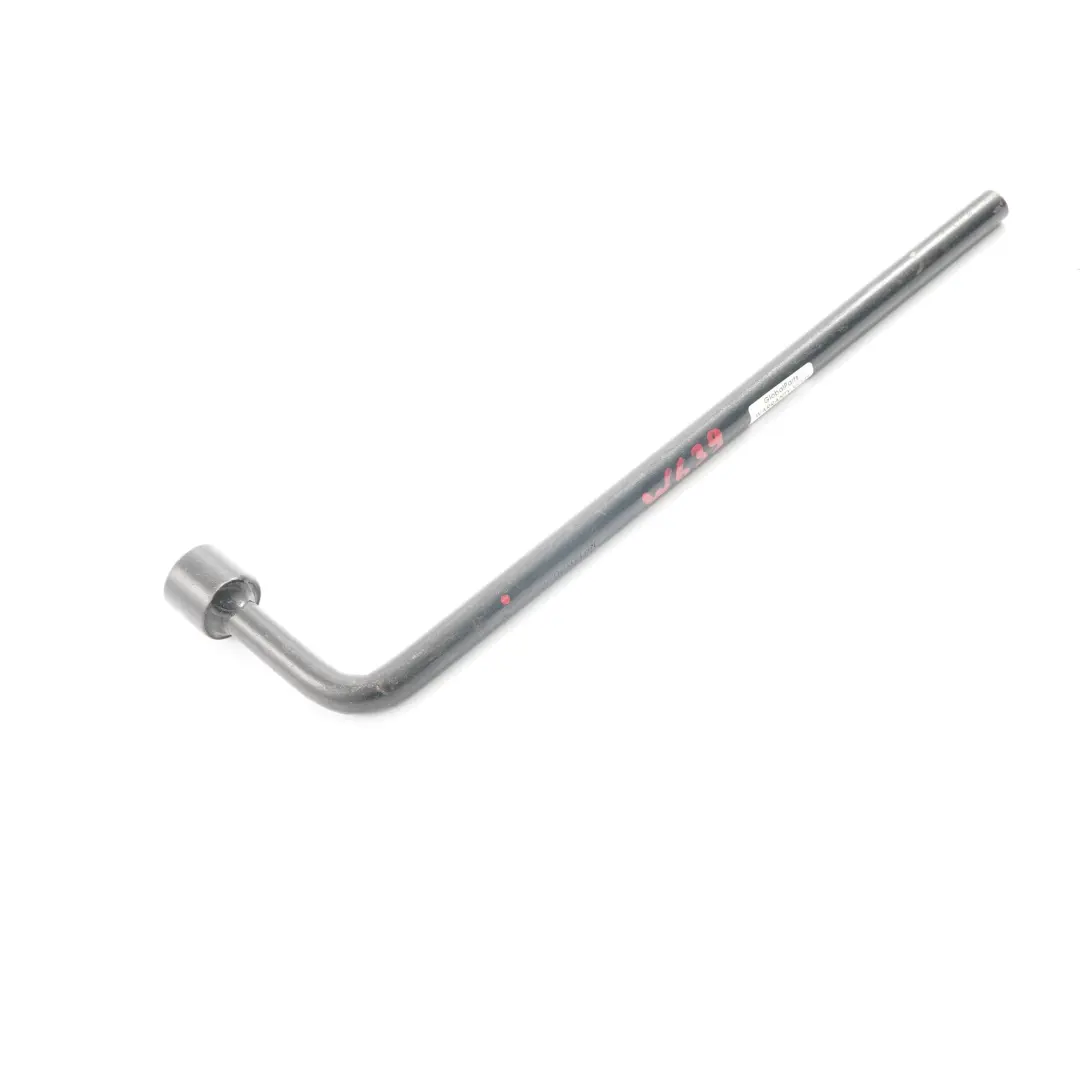 Mercedes Vito W639 Outil Pour Clé De Fixation De Roue - SKU A6395810001 - Numéro de pièce A6395810001