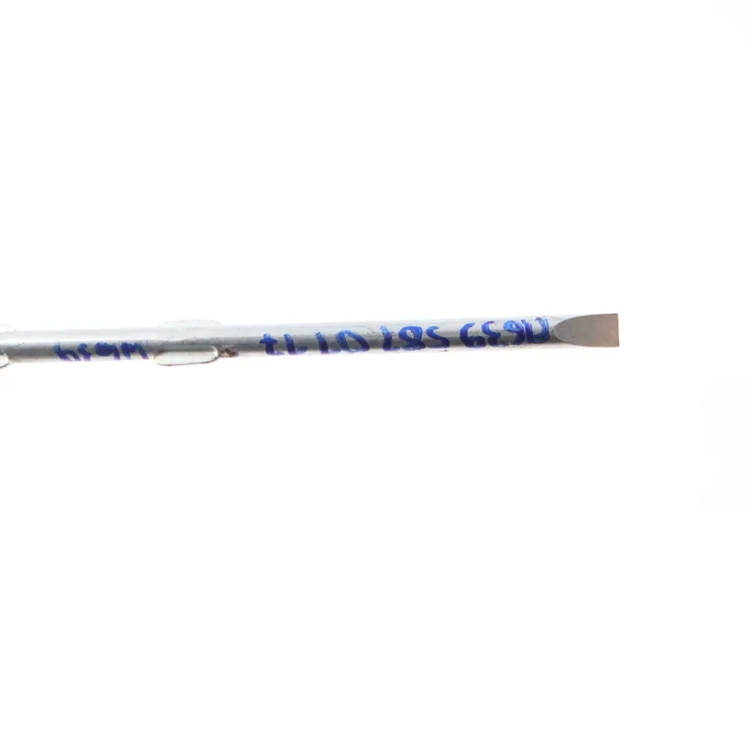 Mercedes W639 W447 Destornillador Herramienta - SKU A6395810117 - Número de pieza A6395810117