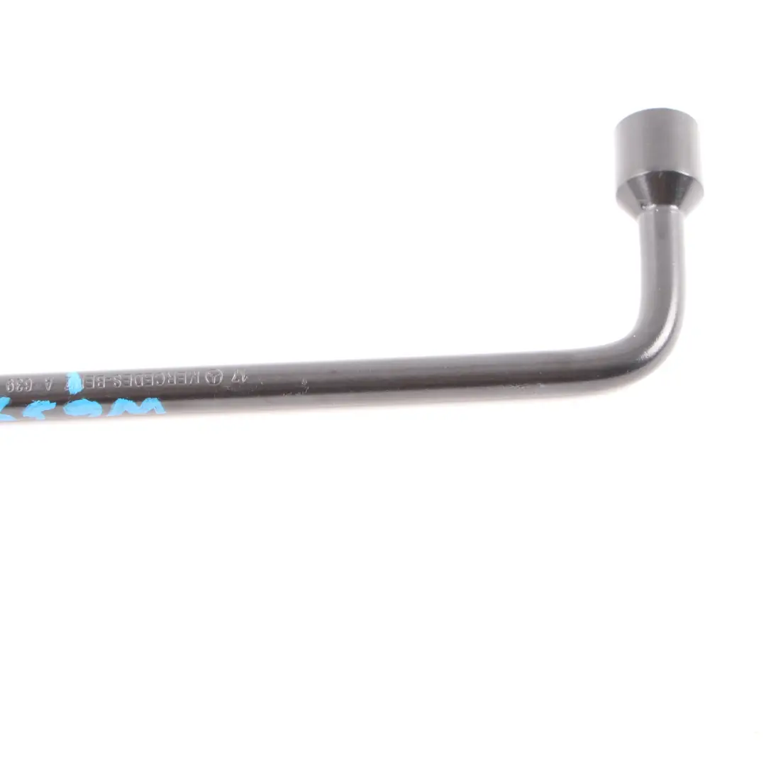 Klucz Do Kół A6395810001 do Mercedes Vito W639 o numerze A6395810301 Mercedes Vito W639 Klucz Do Kół A6395810001 - SKU A6395810301 - Numer Części A6395810301