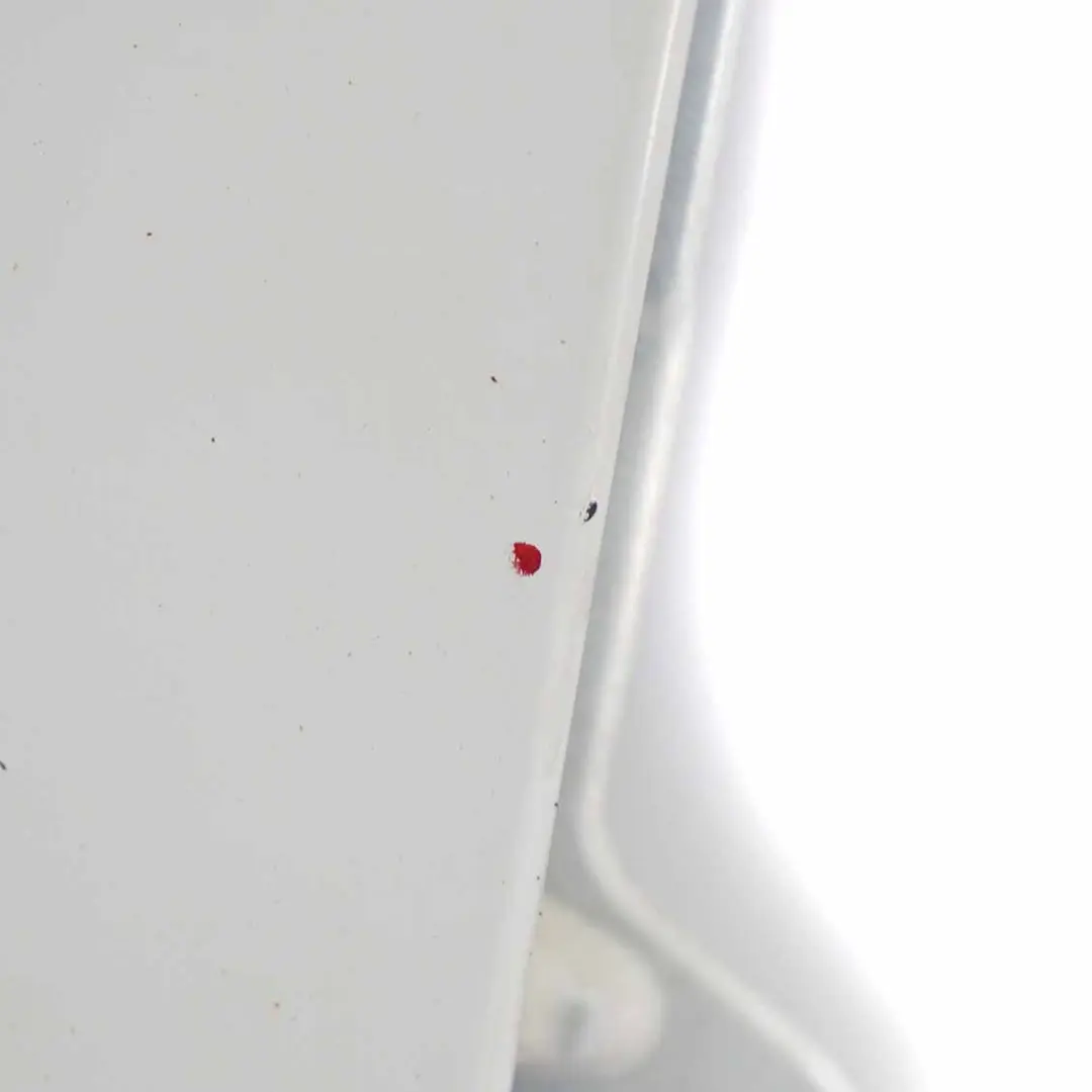 Pannello alare anteriore sinistro Parafango Bianco Alpino - 9147 per Mercedes W639 con numero di parte A6396305107 Mercedes W639 Pannello alare anteriore sinistro Parafango Bianco Alpino - 9147 - SKU A6396305107-ARW5 - Numero di parte A6396305107