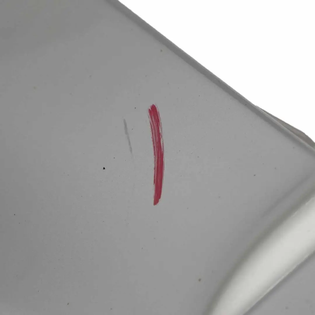 parafango anteriore sinistro laterale Argento brillante 9744 per Mercedes Vito W639 con numero di parte A6396305107 Mercedes Vito W639 parafango anteriore sinistro laterale Argento brillante 9744 - SKU A6396305107-BRS1 - Numero di parte A6396305107