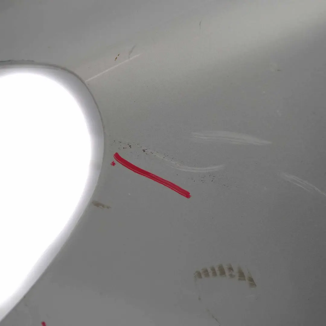 Aile avant gauche côté Brilliant Silver Argent - 9744 pour Mercedes W639 à propos du numéro de pièce A6396305107 Mercedes W639 Aile avant gauche côté Brilliant Silver Argent - 9744 - SKU A6396305107-BRS1 - Numéro de pièce A6396305107