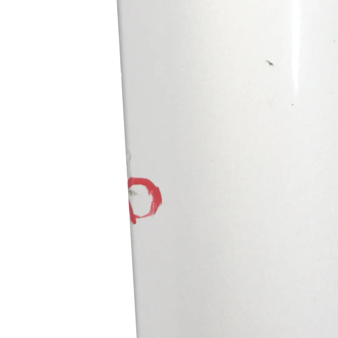 Aile Panneau d'aile avant gauche garniture Brilliant Silver 9744 pour Mercedes W639 à propos du numéro de pièce A6396305107 Mercedes W639 Aile Panneau d'aile avant gauche garniture Brilliant Silver 9744 - SKU A6396305107-BRS2 - Numéro de pièce A6396305107