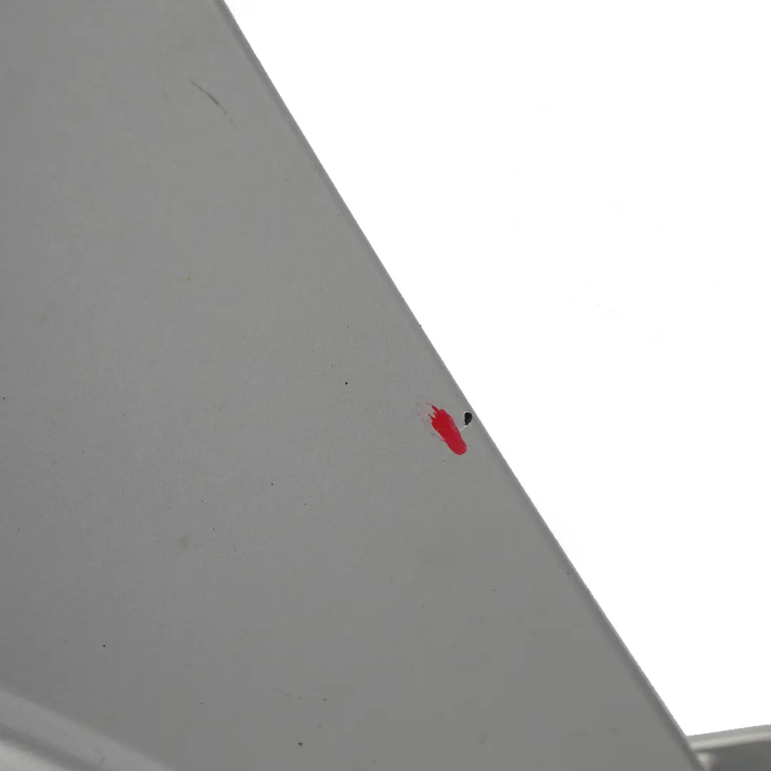 Aile Panneau d'aile avant gauche garniture Brilliant Silver 9744 pour Mercedes W639 à propos du numéro de pièce A6396305107 Mercedes W639 Aile Panneau d'aile avant gauche garniture Brilliant Silver 9744 - SKU A6396305107-BRS3 - Numéro de pièce A6396305107