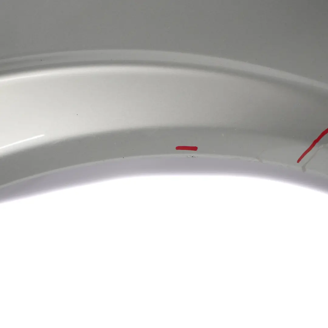 Pannello parafango anteriore lato sinistro Brilliant Silver 9744 per Mercedes W639 con numero di parte A6396305107 Mercedes W639 Pannello parafango anteriore lato sinistro Brilliant Silver 9744 - SKU A6396305107-BRS4 - Numero di parte A6396305107