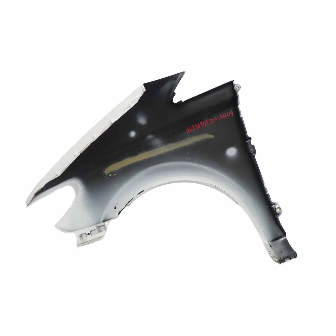Wing Panel Delantero Derecho Fender Arctic White - 9147 para Mercedes Vito W639 con número de pieza A6396305207 Mercedes Vito W639 Wing Panel Delantero Derecho Fender Arctic White - 9147 - SKU A6396305207-ARW4 - Número de pieza A6396305207