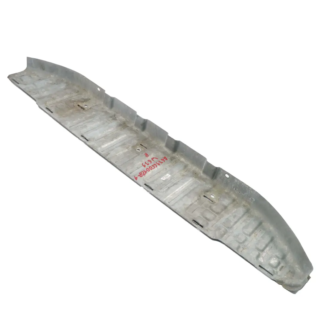 Panneau de bas de porte coulissant droit pour Mercedes Vito W639 à propos du numéro de pièce A6396600128 Mercedes Vito W639 Panneau de bas de porte coulissant droit - SKU A6396600128-1 - Numéro de pièce A6396600128