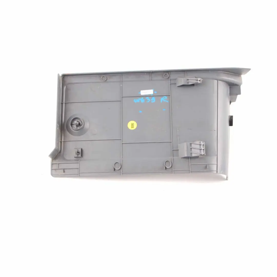 Mercedes W639 Zaślepka Panel Fotela Przód Prawy - SKU A6396601709 - Numer Części A6396601709