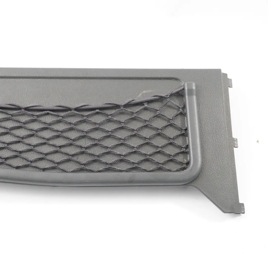 Filet de rangement de siège avant Droit Noir pour Mercedes Vito W639 à propos du numéro de pièce A6396641125 Mercedes Vito W639 Filet de rangement de siège avant Droit Noir - SKU A6396641125 - Numéro de pièce A6396641125